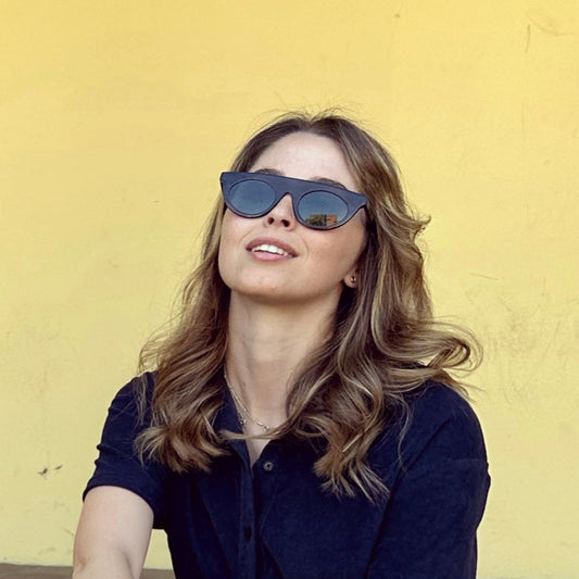 Oscar Magnuson - Sunglasses Debbie Crystal Grey