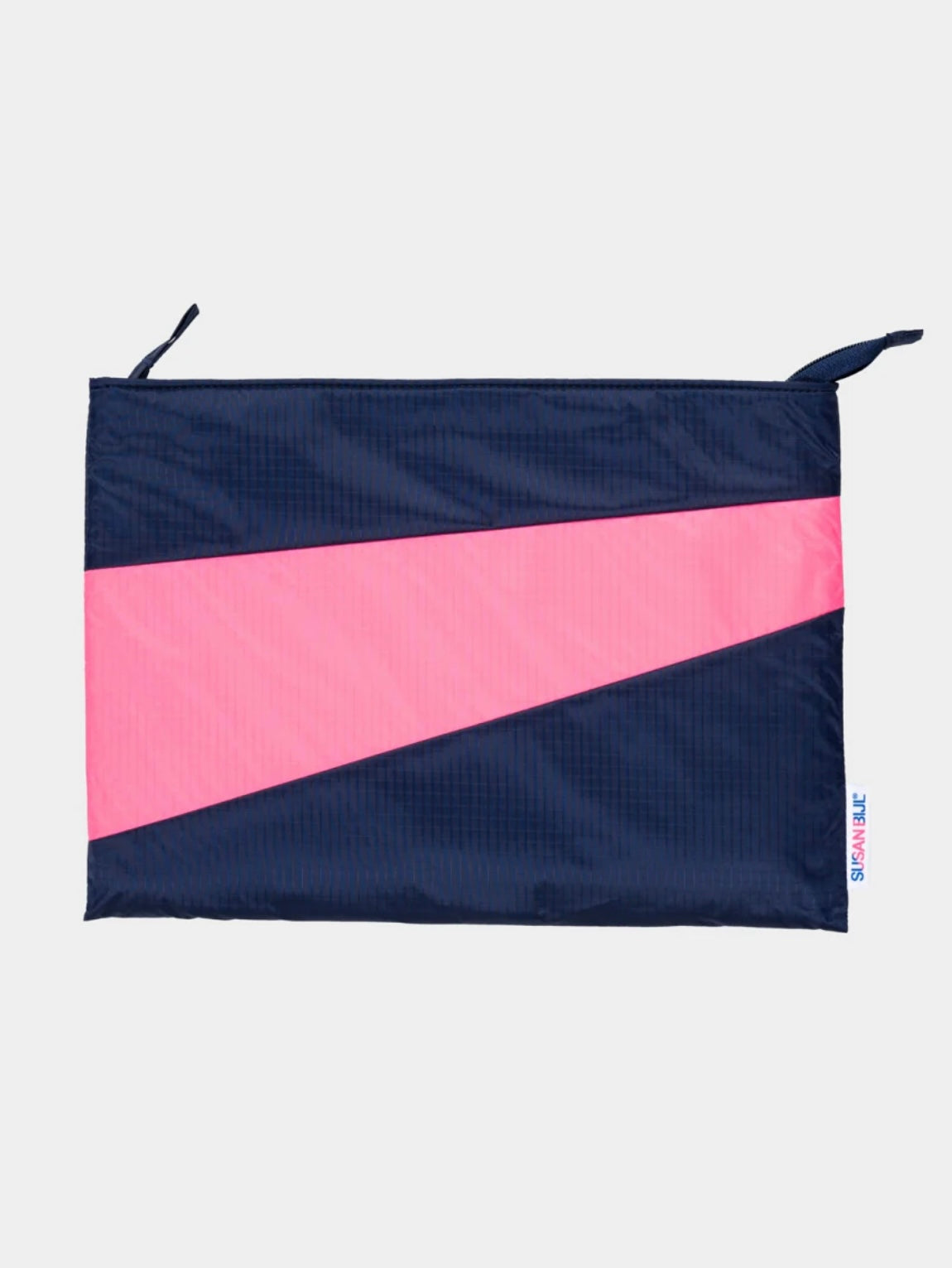 Susan Bijl - The New Protectable Navy & Fluo Pink 13-inch